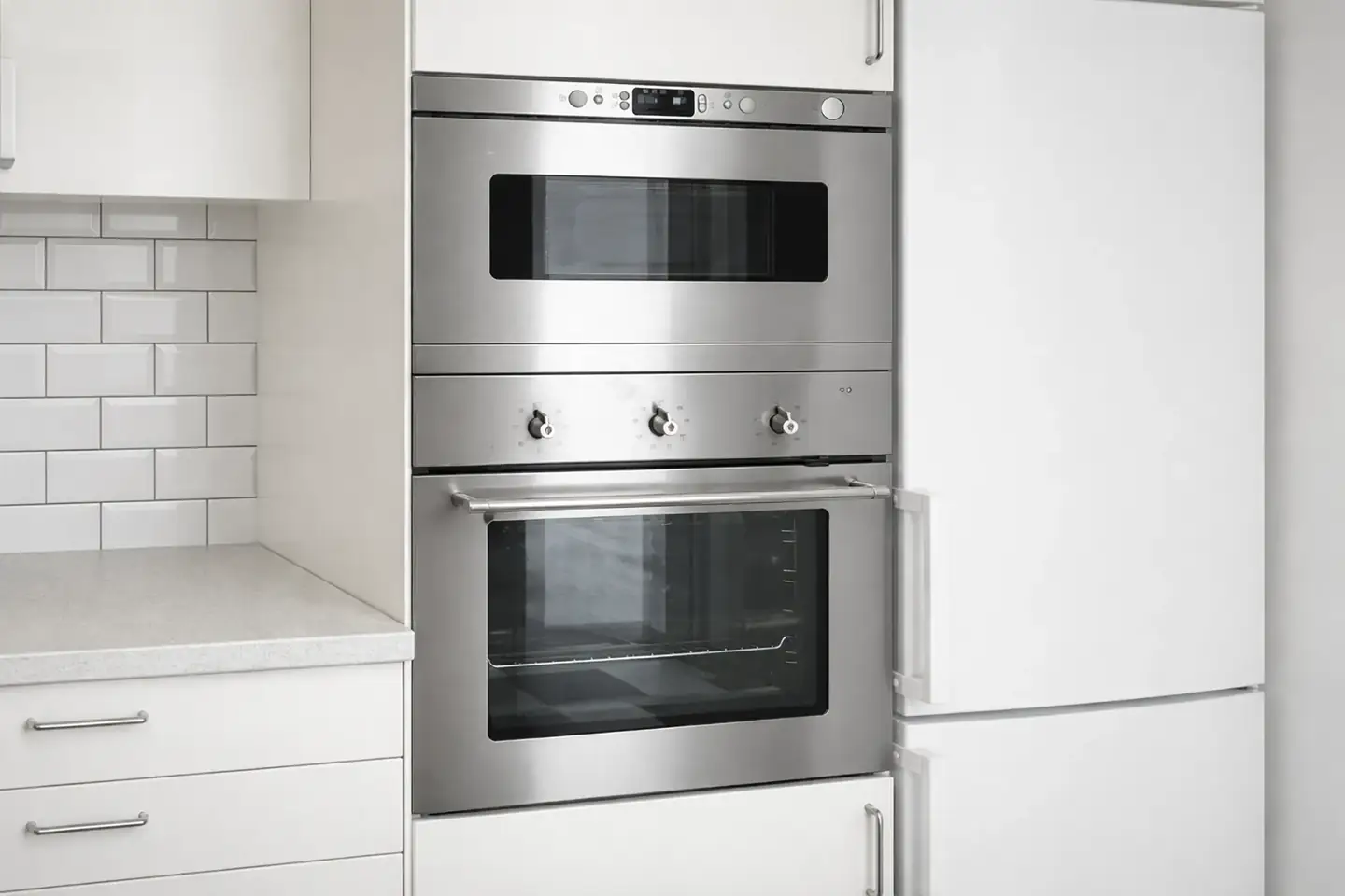 Shared kitchen built in oven