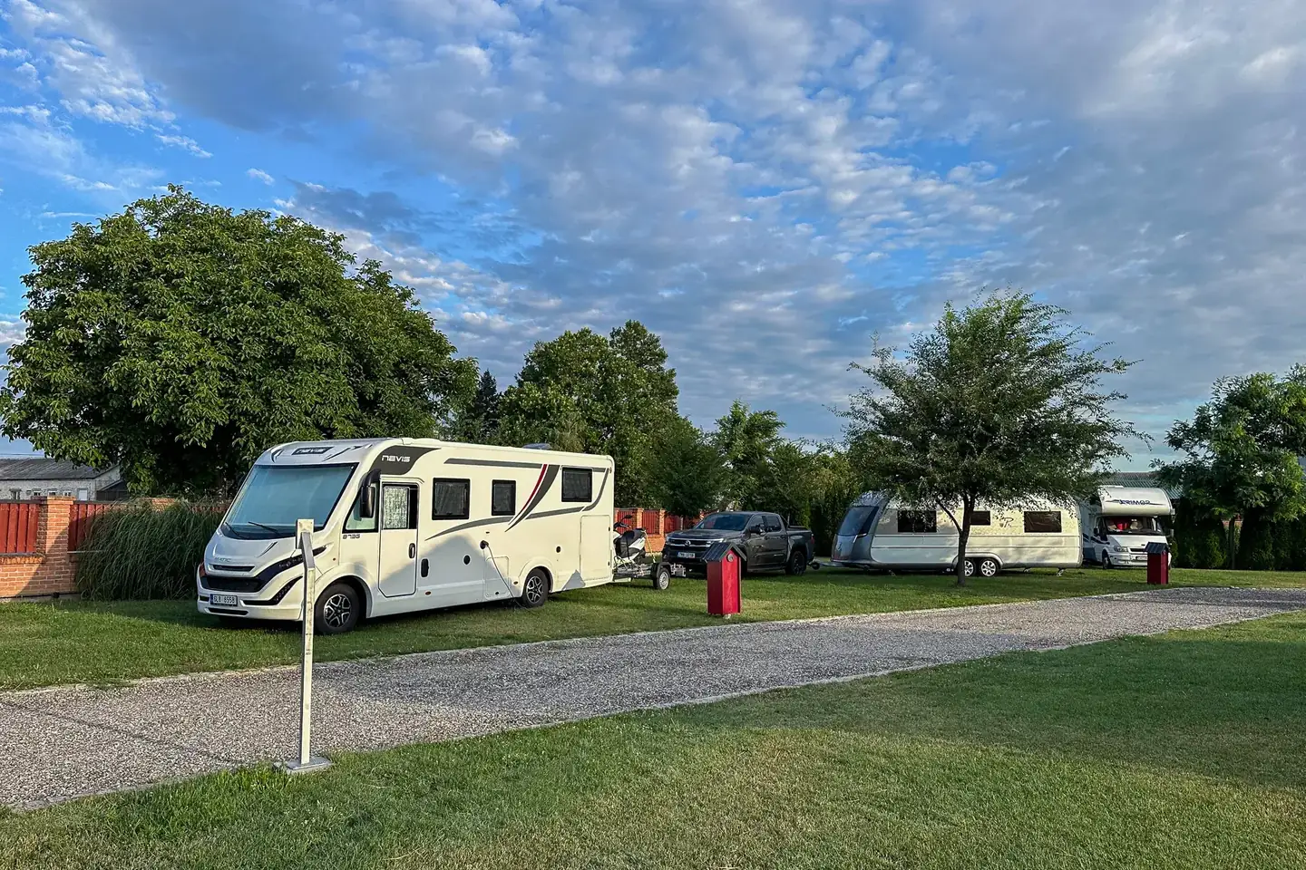Morning serenity camper pitches