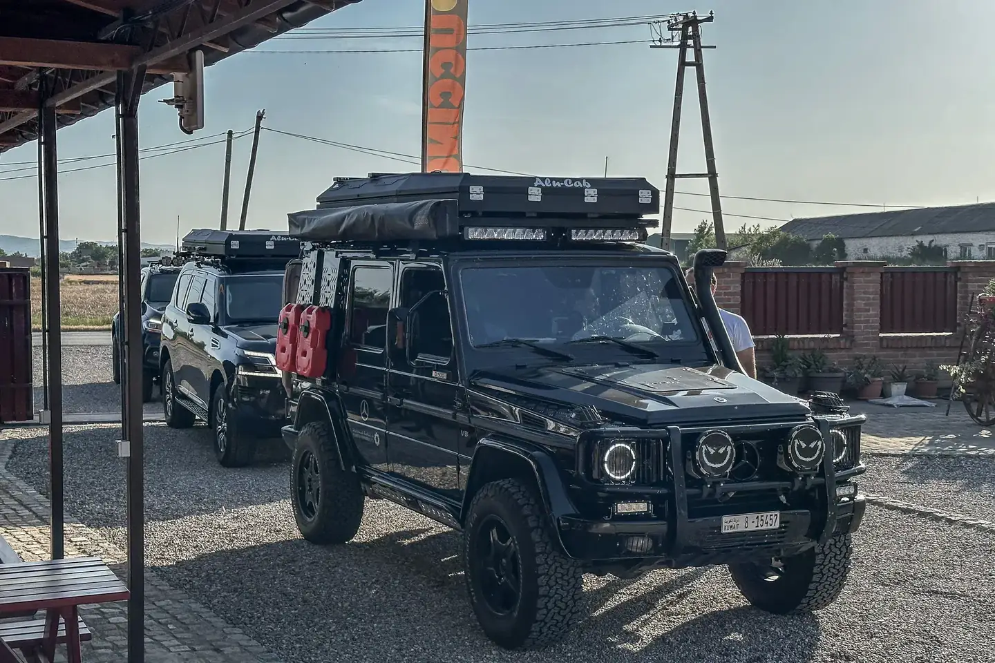 Overland 4x4 rooftop tents
