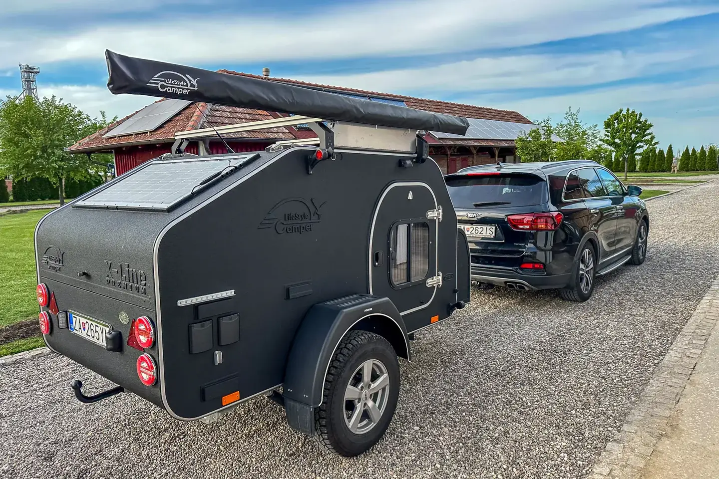 Teardrop camper pitch